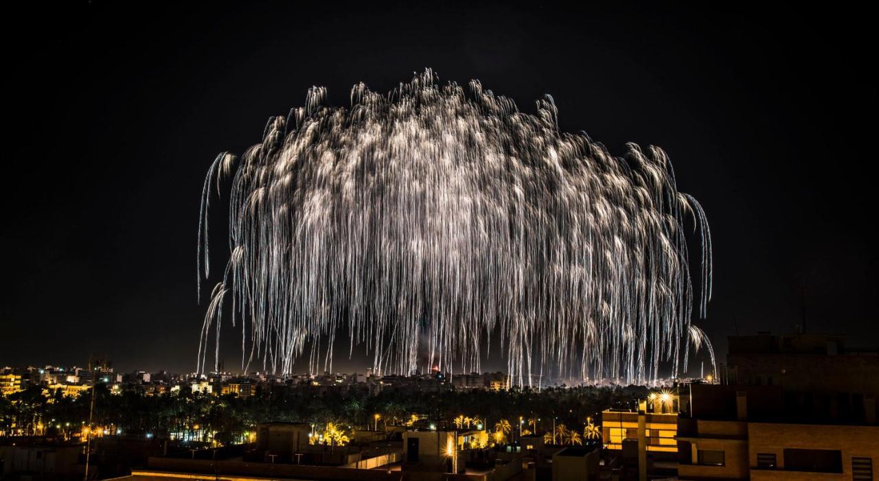 Elche Holidays Exteriér fotografie